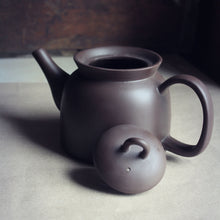 Load image into Gallery viewer, Round Yixing tea pot with lid