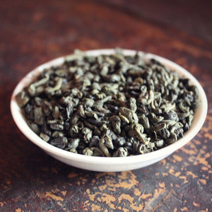 Green gunpowder loose leaf tea