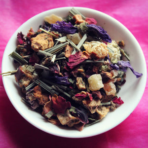 dish of Lomi herbal tea blend